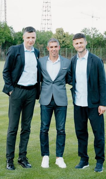 „Vor urma transferuri”   Andrei Nicolescu a ieșit de la   prezentarea noului antrenor al lui Dinamo  și a făcut o postare specială: „A început cu multe luni în urmă”