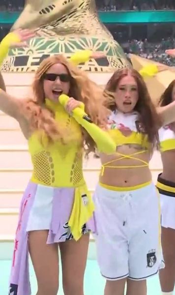 „Shakira de pe Temu”    FOTO  Controversa începutului de Mondial:   „Nu are cum să fie ea!  Au venit cu o dublură”