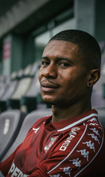 Rapid nu se oprește    Un nou transfer anunțat luni!  A semnat cu echipa lui Daniel Pancu » Detalii despre contract