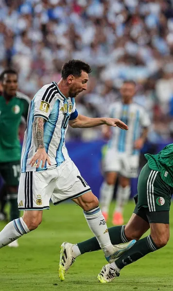 Tratament preferențial pentru Messi?    FOTO.  Faza care a aprins internetul: „Dacă era altcineva,   ar fi fost eliminat!”  » Ce spun specialiștii