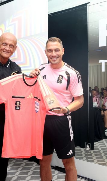 Istvan Kovacs, moment istoric la CM 2026    VIDEO.  Arbitrul român, premiat de Collina: „Merită ceva special”.   Meciul 1000 la Mondial!
