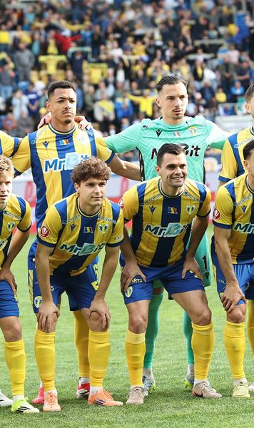 Petrolul se dezintegrează   Încă trei fotbaliști   pleacă de pe „Ilie Oană”  » Număr record de despărțiri 