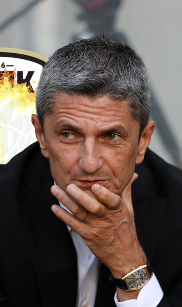 PAOK a vrut să-l vândă pe Lucescu!  GOLAZO.ro a descoperit   încercarea secretă  de a scăpa de antrenor câștigând bani din plecarea lui