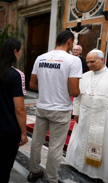 Popovici, în fața Papei  Înotătorul român s-a dus la Vatican înainte de revenirea în bazinul   în care a scris istorie  » Mesajul Suveranului Pontif