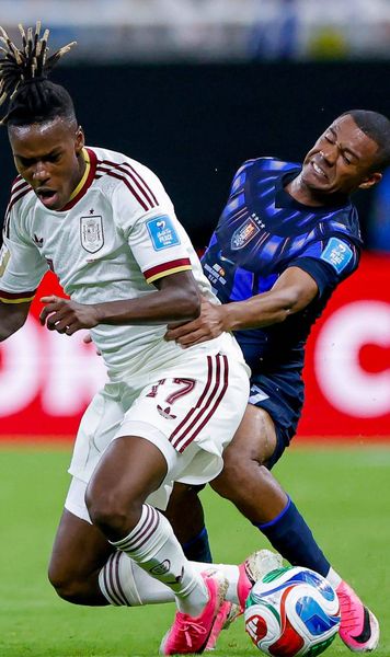 Dă vina pe adversar     FOTO.    Nico Williams s-a accidentat  în meciul cu Uruguay și acuză: „A acționat din frustrare”