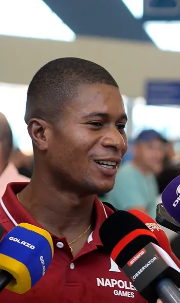 Rapid a plecat în Austria    VIDEO.  La aeroport a fost prezent inclusiv jucătorul anunțat astăzi + Kamara,   dezvăluiri despre primele zile la club