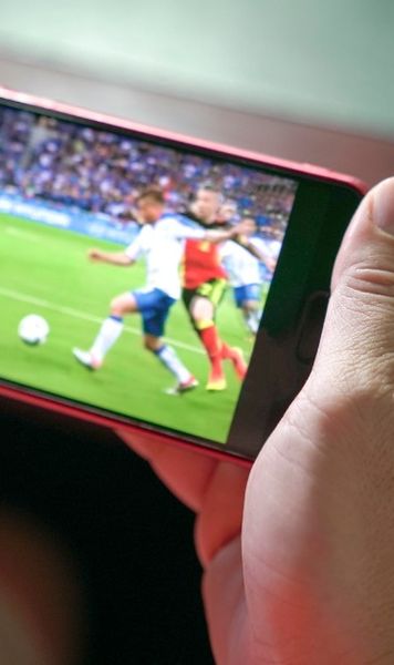 Cum sunt influențate  cotele de forma echipei, accidentări și contextul meciului în   pariurile sportive