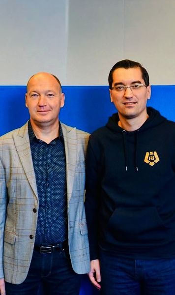 „Te iubesc” și „Love you”  Președintele unui club din România,   acuzat de o junioară de hărțuire sexuală.  Cazul e în atenția organelor penale și a FRF