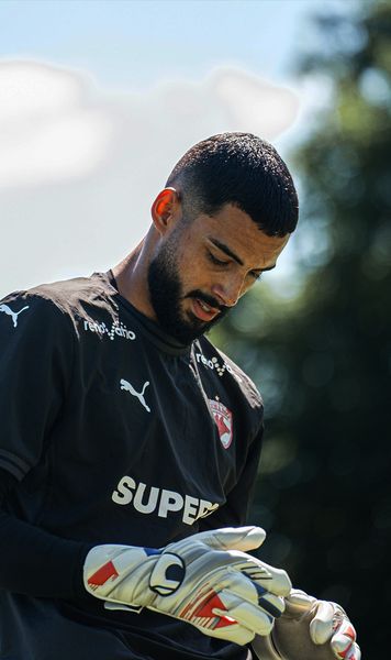 Analiza transferurilor   Cum au fost caracterizați   noii jucători  ai lui Dinamo: „Atu important la fazele fixe” + „Are peste 30 de contribuții la goluri”