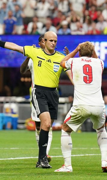 Englezii sunt furioși!    FOTO.   Au cerut vehement   penalty cu RD Congo!  Specialiștii îi contrazic: „Kane a vrut să se arunce!”
