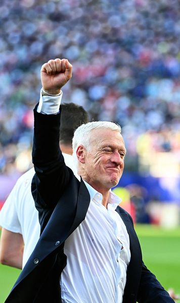 „Voiau să-l «rupă» pe Mbappe!”  Strategia la care a apelat Deschamps pentru   a-și proteja starul  de jocul dur al Paraguayului