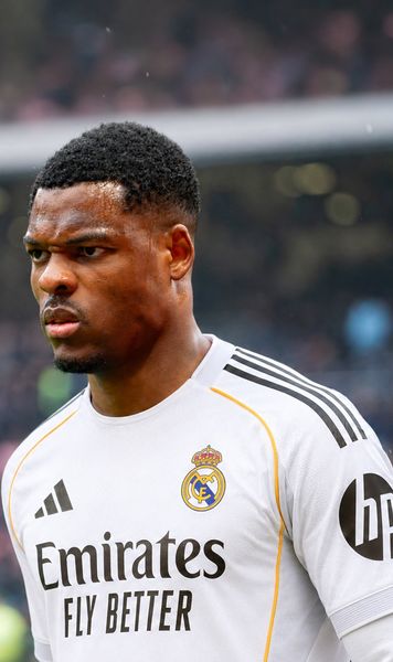 Oficial: Chivu și-a pierdut titularul    Denzel Dumfries  a fost prezentat de Real Madrid