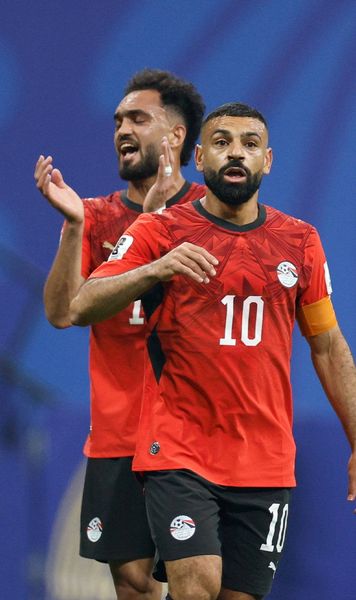  „Au vrut să rămână Messi”   Egiptenii au explodat după eliminarea dramatică în fața Argentinei:    „Turneul e trucat!”.  Semnul făcut de antrenor