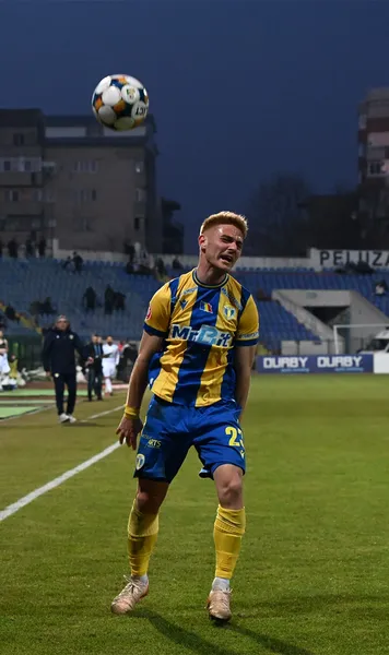 Taxă de zeci de mii de euro  Un fotbalist care bate la porțile naționalei,   dat în judecată  de clubul care l-a format: „Avem o convenție din 2014”