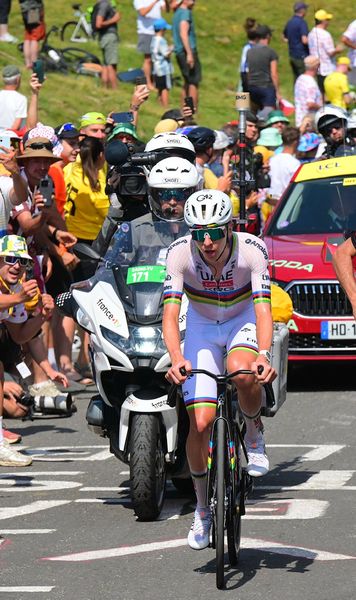 De ce e Pogacar suspectat    Campionul și bănuielile de dopaj  în Turul Franței. Legăturile slovenului cu persoane pedepsite: „Am îndoieli”