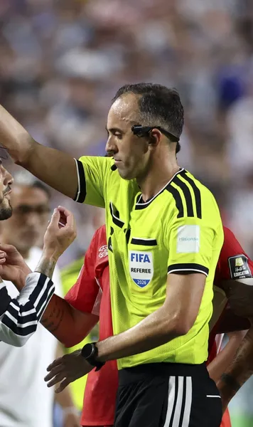 Ratează finala CM 2026?  Bellingham, Lautaro Martinez, Barcola sau Olise au câte un cartonaș galben. Ce spune   regulamentul FIFA