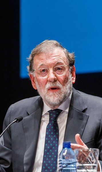 Rajoy rupe tăcerea  Fostul prim-ministru a reacționat după ce a fost acuzat de rasism la adresa Franței.   Critici pentru autoritățile din Spania
