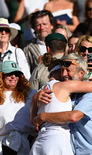 „Nu aveam ce mânca și unde să locuim”   Tatăl   campioanei de la Wimbledon,  dezvăluiri emoționante: „Străngeam fier vechi ca să supraviețuim”