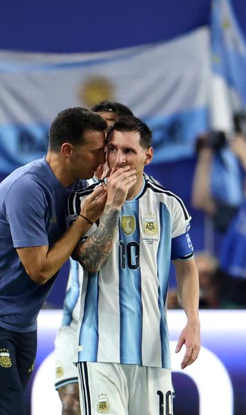 I-a fost profesor!  De la Fuente i-a predat lui   Scaloni: „Te provoca”.  Selecționerii Spaniei și Argentinei, duel în finala CM
