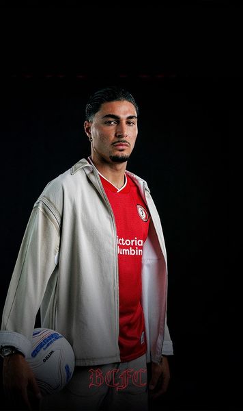 Debut cu ghinion la Bristol City    Lisav Eissat  s-a accidentat după doar 8 minute jucate pentru formația din Anglia