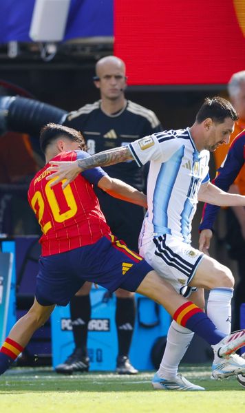 Argentina, zero în atac: 0-12 în finală!    Nu s-a mai văzut un astfel de ultim act în istoria CM.  Echipa lui Messi, niciun șut pe poartă 120 de minute. Spania a copleșit-o!