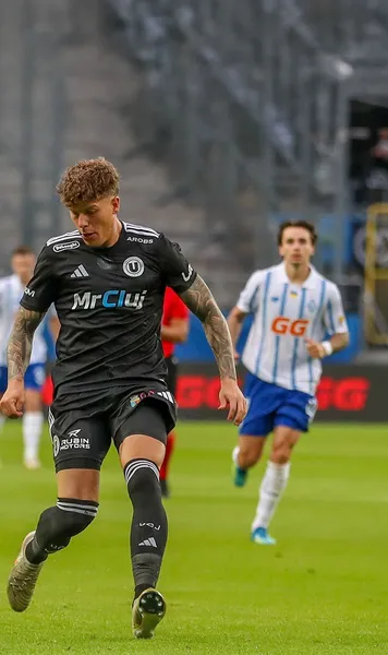 Vândut de 20x mai scump!  Internaționalul român ar urma să fie   transferat în Anglia,   după doar 7 luni în Liga 1! Cifrele mutării
