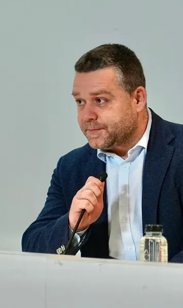 „Arena e și a rockerilor”  Cum explică primarul Capitalei că   fotbalul e alungat vara  de pe cel mai mare stadion al țării » Gaură uriașă în 2025!