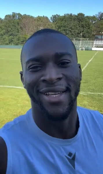 „Îi puteți spune Tobi”    VIDEO.  FC Argeș și-a prezentat   jucătorul cu nume imposibil  printr-un videoclip inedit: „Nu pot să-l pronunț!”