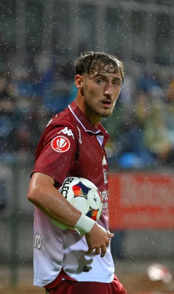 Grameni nu știe regulamentul  Fotbalistul de la Rapid, nedumerit după penalty-ul repetat din   FC Botoșani - Rapid:  „Mai bine îl las pe Ongenda să dea în minge”