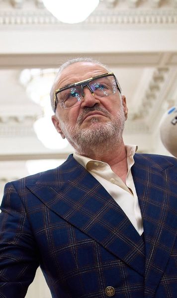 Becali, jigniri în direct după rușine  Patronul FCSB   a izbucnit după prima întrebare:  „Nu mai intru cu vagabonzi d-ăștia”