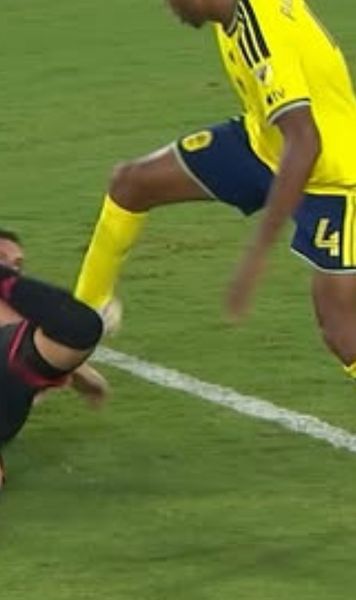 Munteanu, fază superbă în MLS   VIDEO.  Românul a reușit o pasă de excepție! » Comentatorii, uimiți:  „Nu pot să trec peste”
