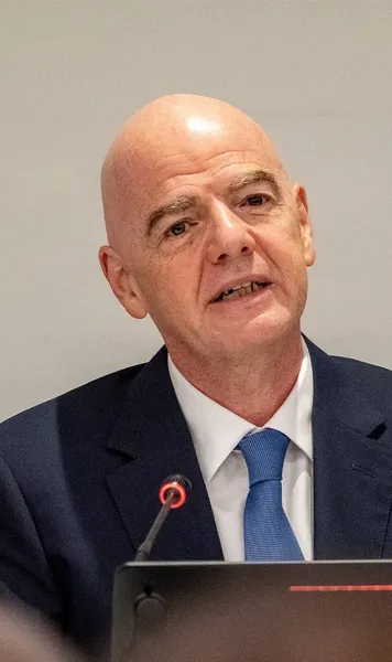 Infantino, salariu șocant  Planul de 20 de miliarde de dolari i-ar fi adus  președintelui FIFA  încasări istorice în fiecare an