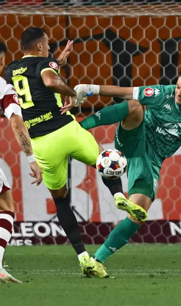 Rapid a rupt blestemul   VIDEO  Giuleștenii câștigă  după 10 partide  în fața celor de la CFR Cluj. Spectacol în derby-ul feroviar