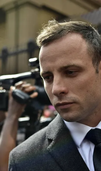 „E ca o fantomă”   Oscar Pistorius, schimbare radicală  după ieșirea din închisoare. Viața secretă la conacul din Waterkloof și reacția comunității