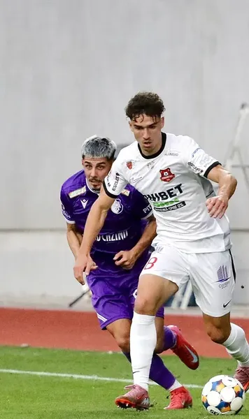 Interes din Liga 1 pentru Kevin Ciubotaru  Măldărășanu a vorbit despre viitorul fotbalistului  dorit în trecut de FCSB:  „M-a întrebat de el”