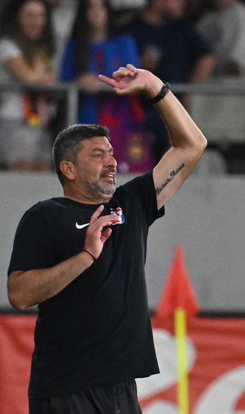 Tensiuni în vestiarul FCSB?  Becali intervine:  „Am încredere în MM Stoica până la un punct”.  Baciu neagă categoric: „Minciuni aberante”