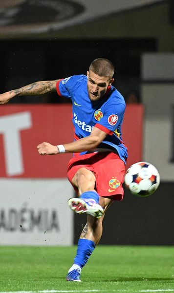 FCSB vrea să-l vândă pe Bîrligea   Negocieri în secret  pentru atacant: „Două oferte am avut. Să vedem dacă îl mai vor”. Ce sumă a cerut Becali