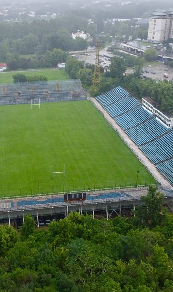 Monumentul nepăsării   FOTO+VIDEO.  Contrast ȘOCANT la stadionul Cotroceni: gazon peste Ghencea, dar  tribunele se prăbușesc sub ochii BNR
