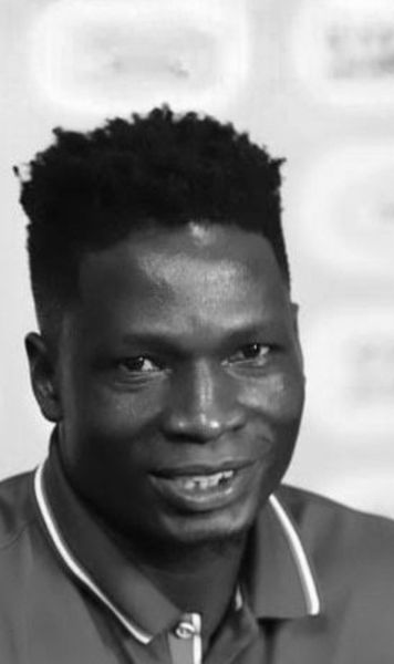 Fotbalist asasinat    L-au jefuit și l-au bătut  până l-au lăsat inconștient. A murit o zi mai târziu, la spital