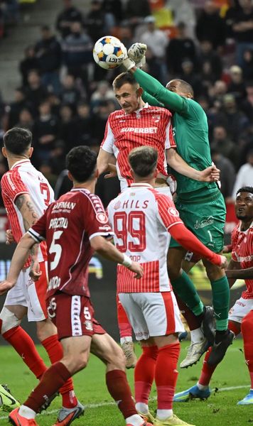 Jucătorul lui Dinamo s-a operat  A suferit  o intervenție la menisc : trebuia să se transfere, dar totul s-a anulat acum! Cât va absenta