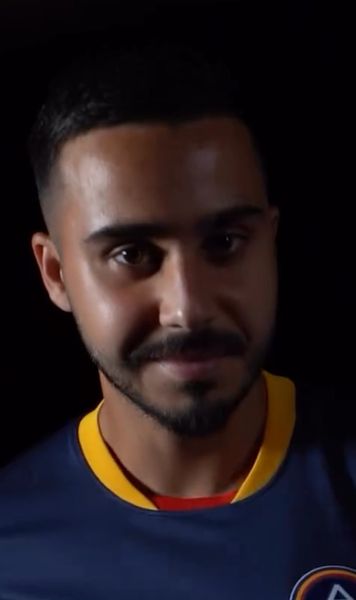 Enes Sali revine în Europa   VIDEO:  Fostul puști-minune al lui Gică Hagi,  prezentat oficial  la clubul lui Gerard Pique » Imediat titular