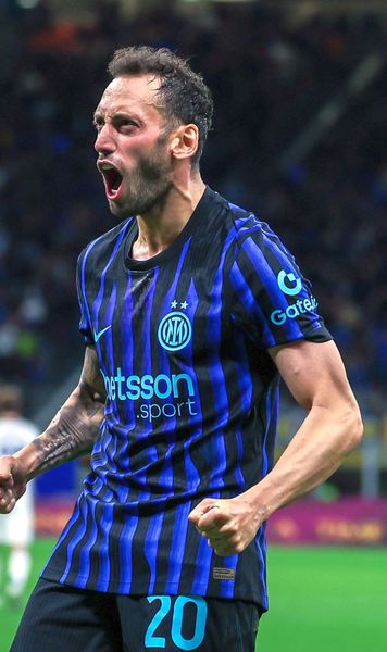 „Îi mulțumesc lui Chivu”  Pleacă  Calhanoglu în Turcia?  Mijlocașul lui Inter, dezvăluiri savuroase: „Mi-am făcut un transplant de păr”