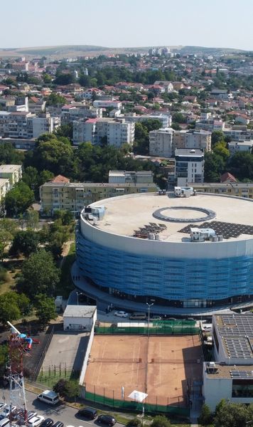 Bijuteria de 25 de milioane de €   Danubius Arena, sală ca „în altă țară”  cu mici urme de șantier. Locuitorii din Tulcea: „Trebuie să avem și sport”