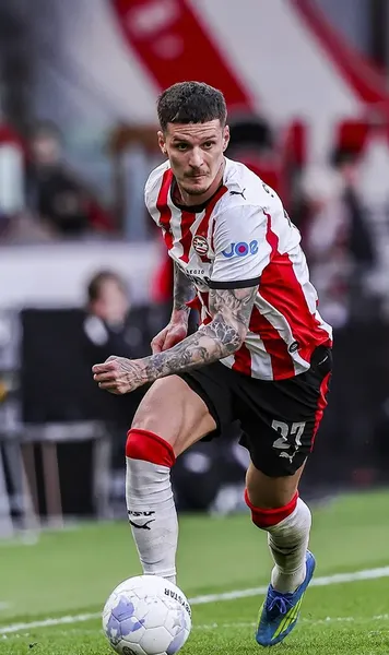 Ce vrea PSV de la Man   GOLAZO.ro  a aflat  ce pretenții are antrenorul Bosz  la al doilea sezon al „tricolorului” la Eindhoven
