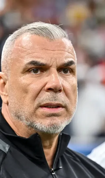 Debut de coșmar pentru Olăroiu   Al-Jazira, învinsă cu 1-4 de  Al-Ittihad,  în preliminariile Ligii Campionilor Asiei  