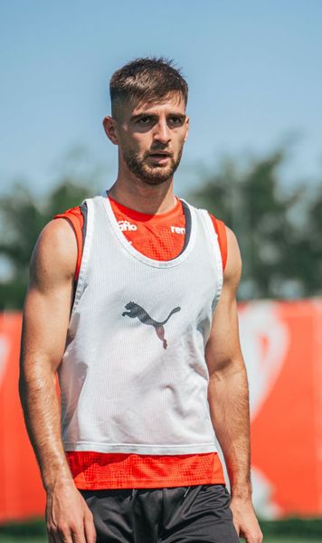 Dinamo l-a înregistrat  Așteptarea a luat sfârșit! Fotbalistul transferat în această vară  ar putea debuta la derby-ul cu Rapid