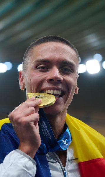 „Am pus presiune pe mine”  Popovici, prima reacție după  aurul cucerit  la 100 m liber: „Știam că rusul e mai bun pe prima jumătate”