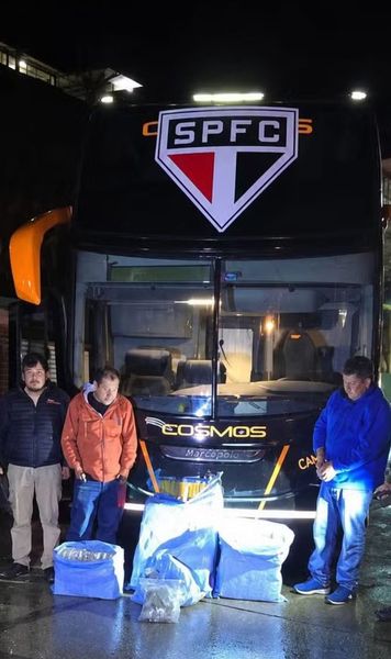 86 de kilograme de marijuana!  Autocar cu însemnele clubului  Sao Paulo,  reținut din cauza unei cantități uriașe de droguri