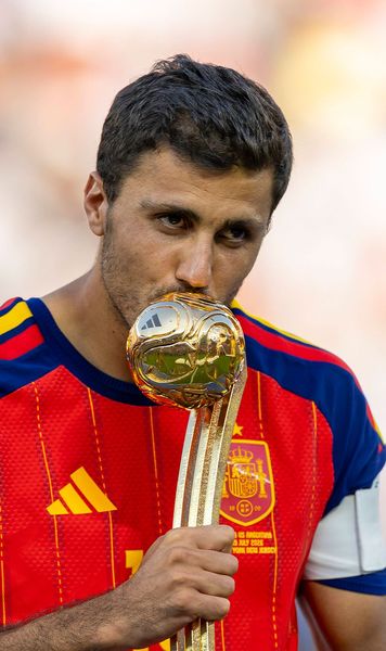 Barcelona a dat lovitura verii  Rodri merge pe Camp Nou! Manchester City a acceptat  a cincea ofertă  a catalanilor