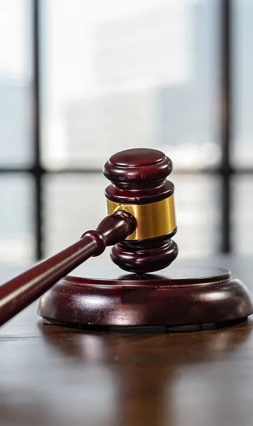 Jucătorii din România, băgați la sertar!  O inițiativă legislativă care ar fi protejat fotbaliștii în fața insolvenței,  ignorată de politicieni.  Ce prevedea